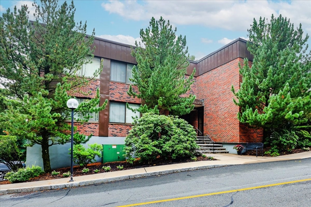 1004 Paradise Road 1-A