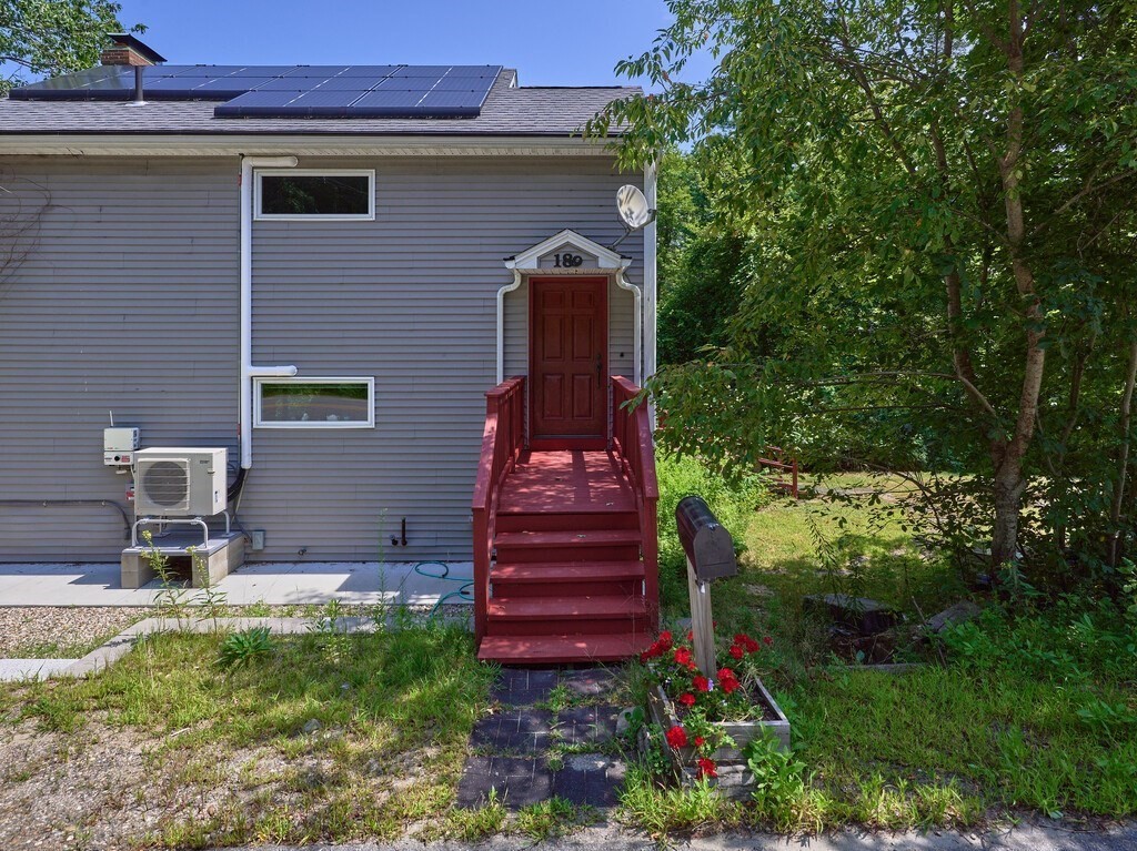 189 Maple Ave