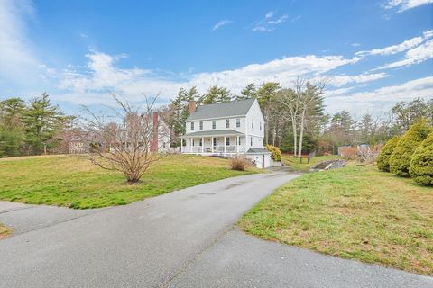 77 Shallow Pond Ln Plymouth MA 02360