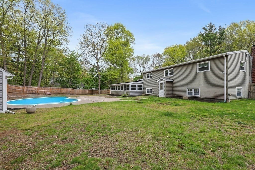 3 Willett Drive