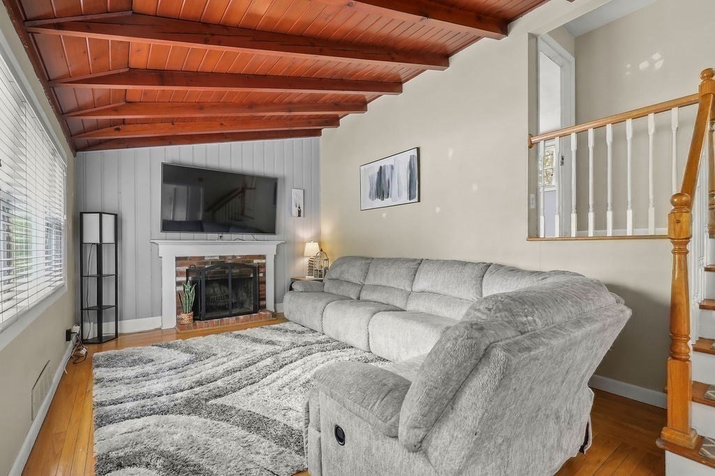 3 Willett Drive