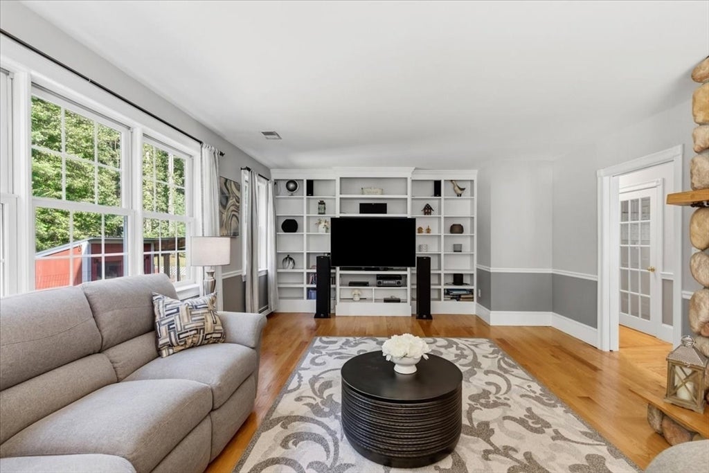 496 Thompson St, Halifax, MA Photo #29