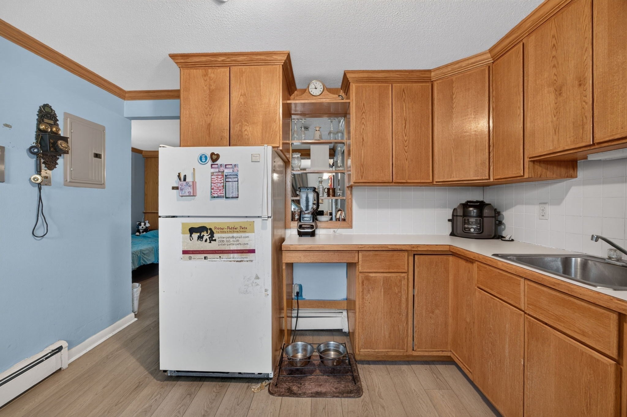 E2 Colonial Dr 4