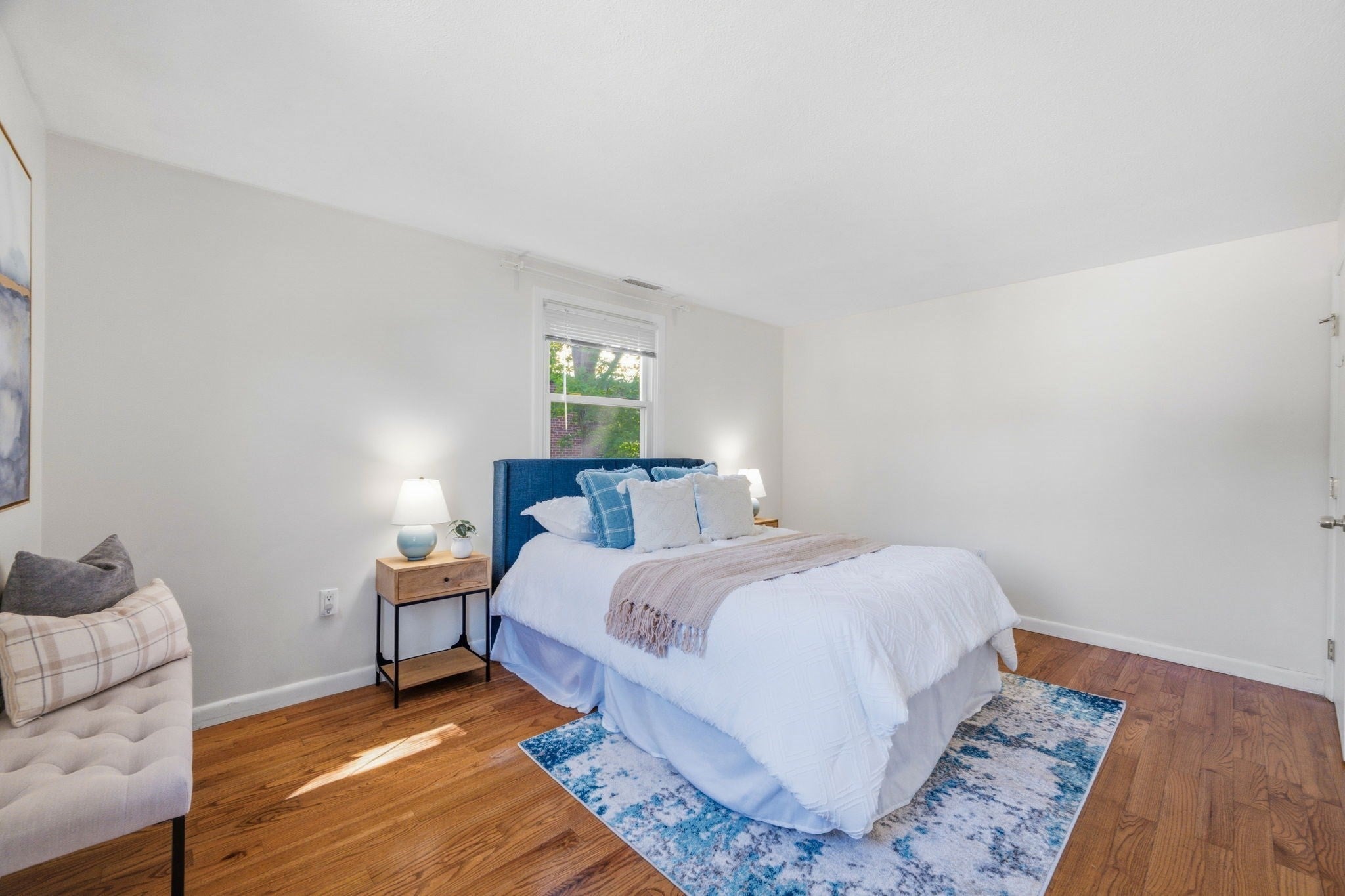 118-120 Edinboro St #118, Newton, MA Photo #17