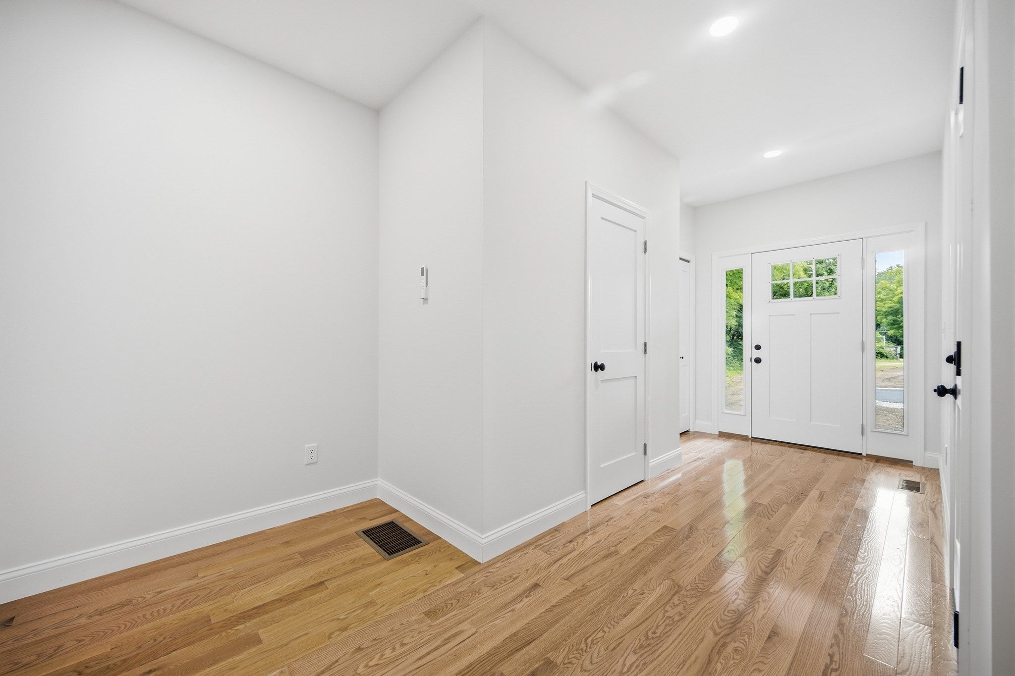 24 Nashua Rd 2