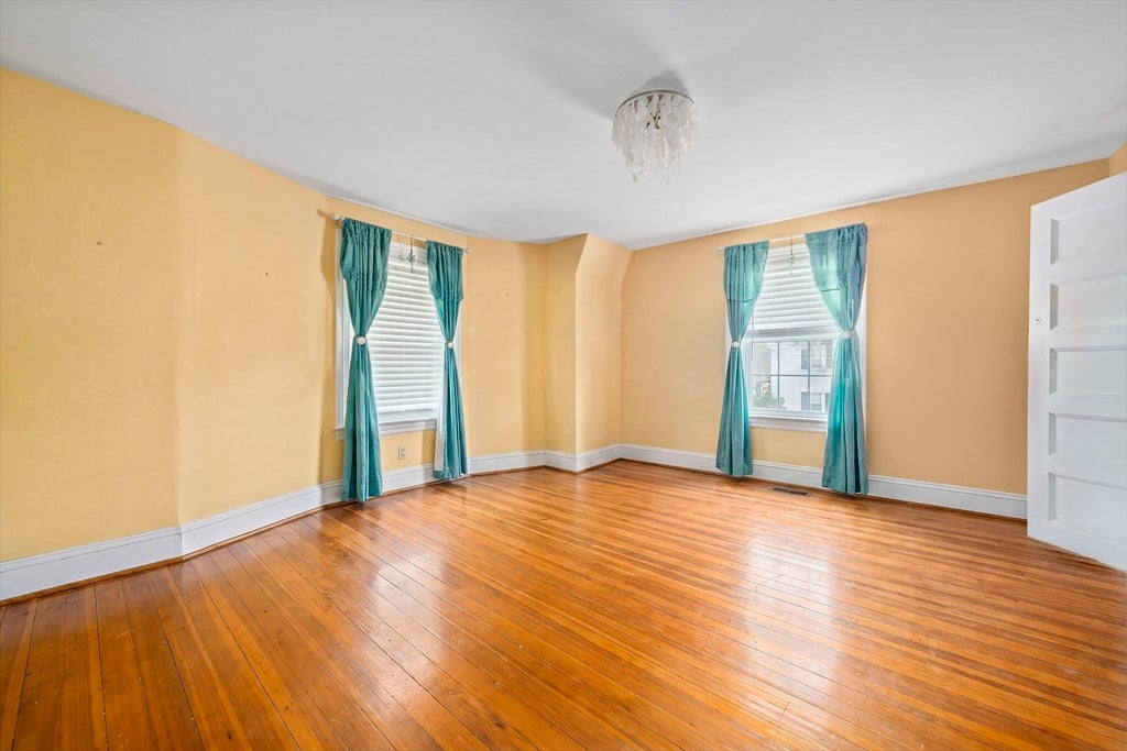 91 Elm St, Quincy, MA Photo #16
