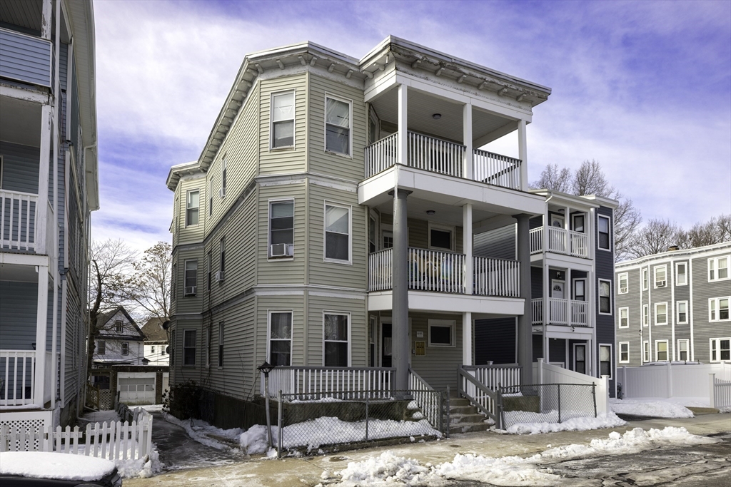 14-18 Fabyan Street