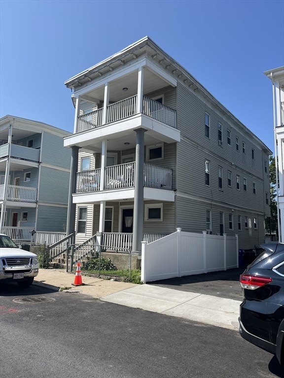 14-18 Fabyan Street