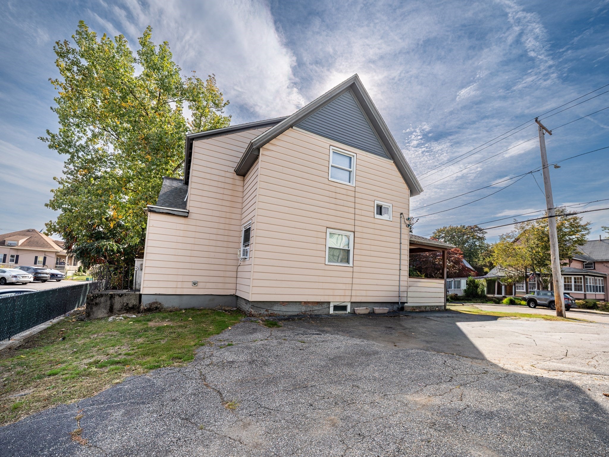 37 Coburn Ave, Worcester, MA Photo #4