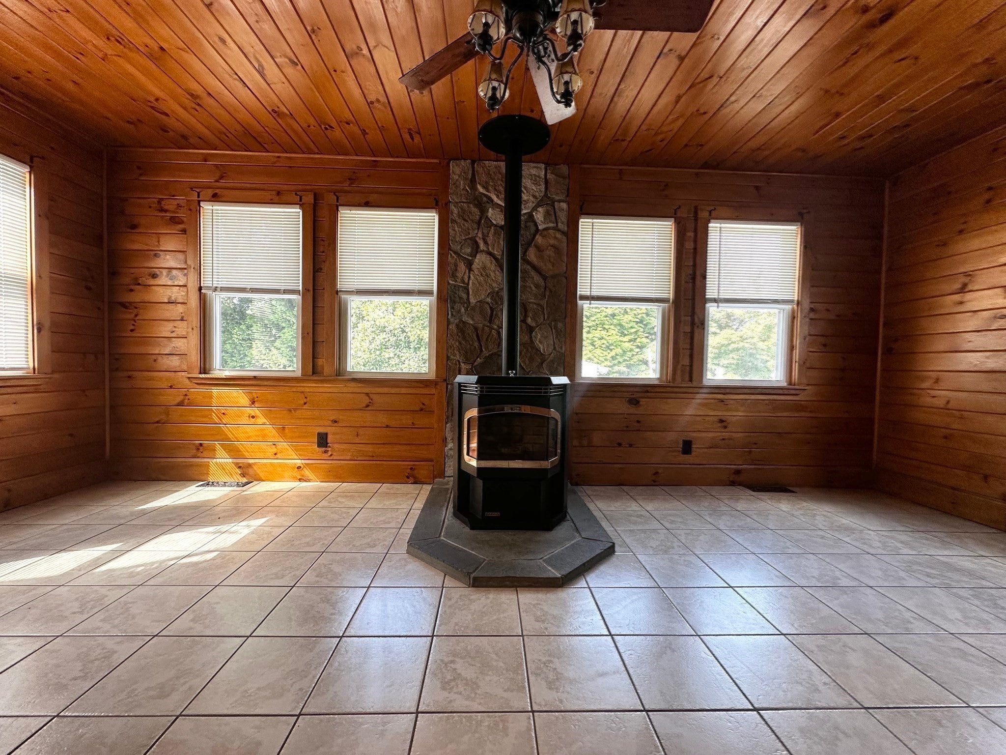 770 Main Street, Acushnet, MA, 770 Main Street, Acushnet, MA Photo #10