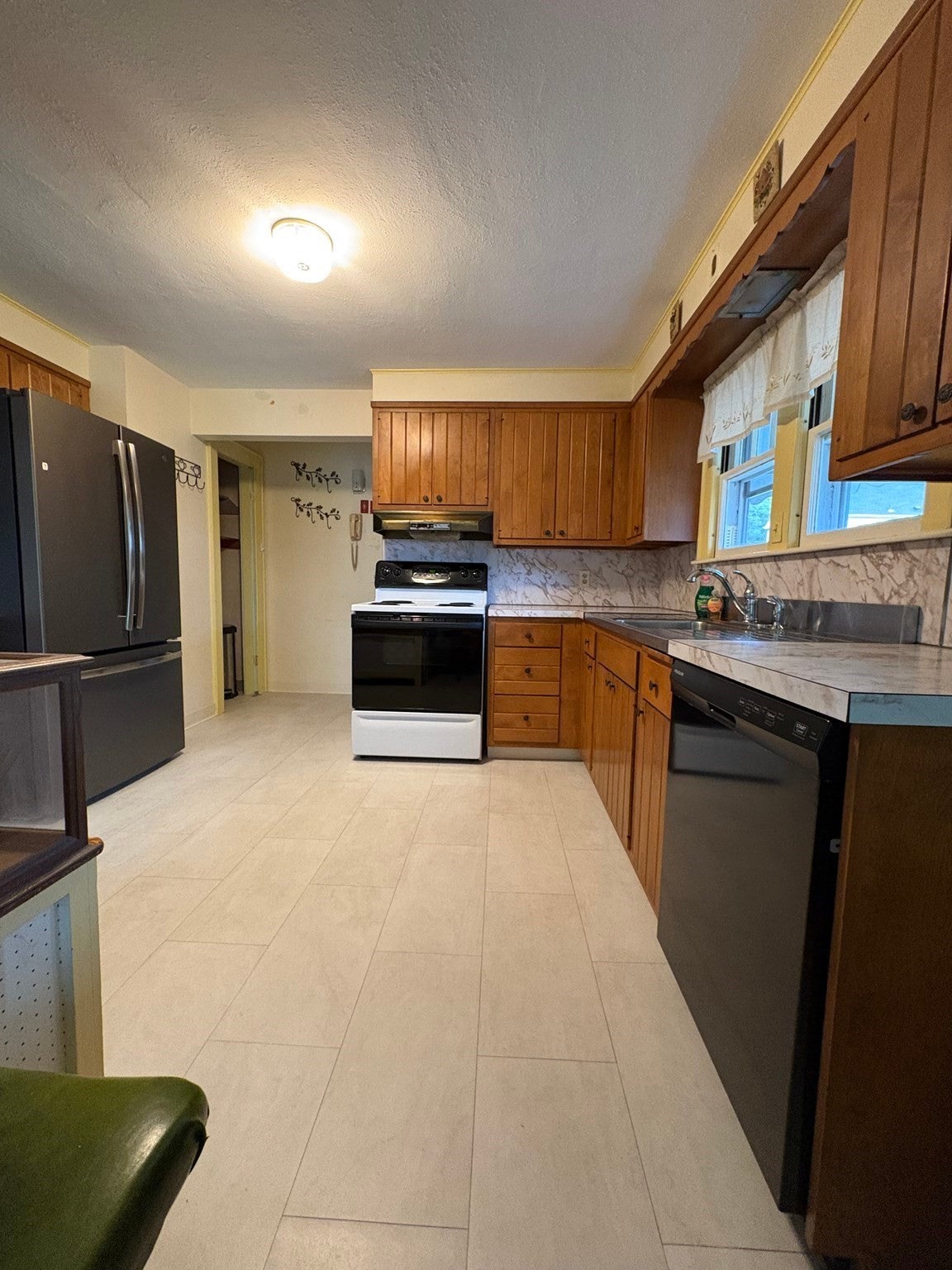 23 Keefe Avenue, Holyoke, MA, 23 Keefe Avenue, Holyoke, MA Photo #11