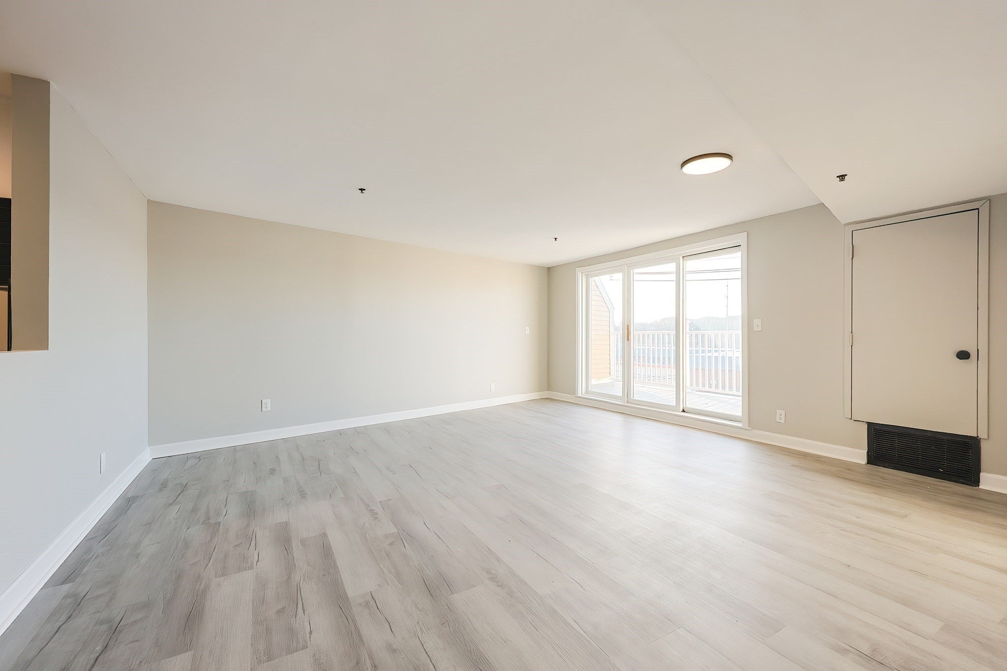 348 Rantoul Street #202, Beverly, MA, 348 Rantoul Street #202, Beverly, MA Photo #13