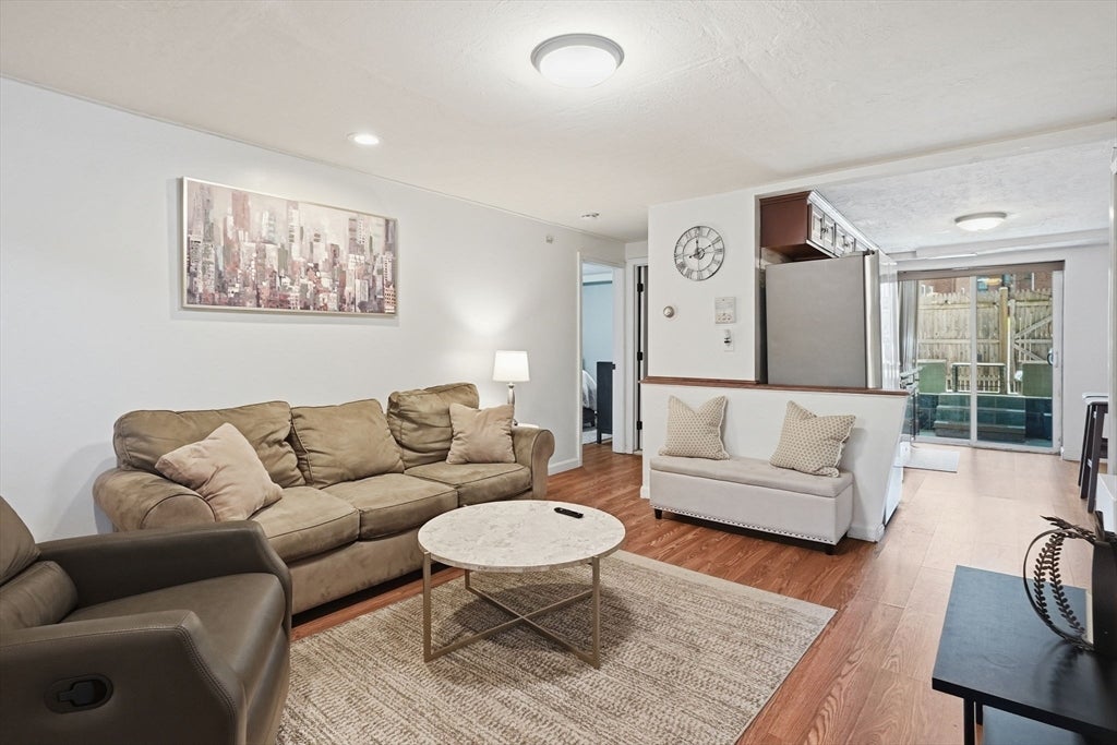 1722-1726 Commonwealth Ave #1, Boston, MA, 1722-1726 Commonwealth Ave #1, Boston, MA Photo #6