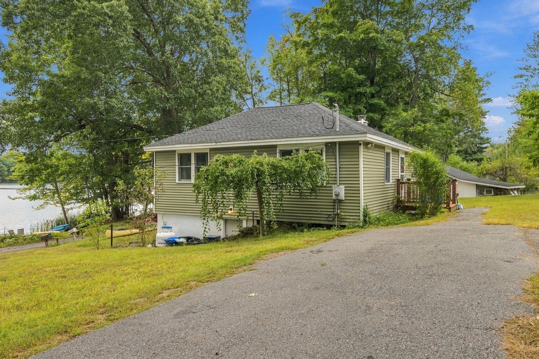39 Lakeview Dr, Leominster, MA, 39 Lakeview Dr, Leominster, MA Photo #3