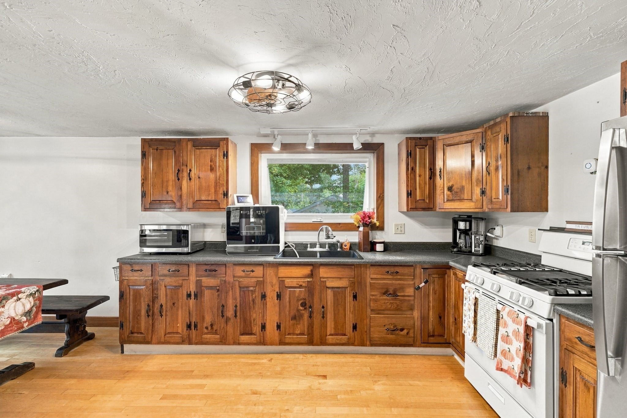 39 Lakeview Dr, Leominster, MA, 39 Lakeview Dr, Leominster, MA Photo #22