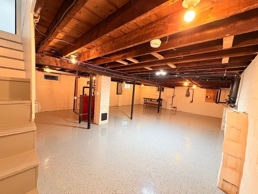 11 Thornfell St, Springfield, MA Photo #27