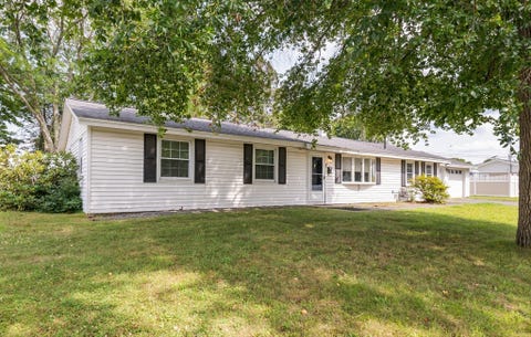 Photo of 43 Catherine Dr, Peabody, MA 01960 (MLS # 73563241)