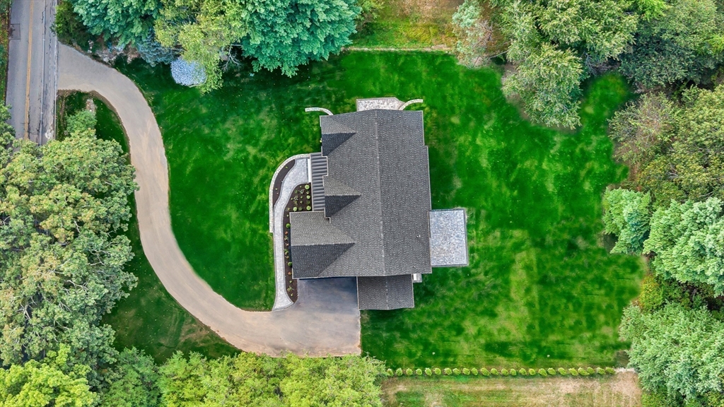 Natick, Massachusetts 01760, United States, 6 Bedrooms Bedrooms, ,6 BathroomsBathrooms,Residential,Pending,204691