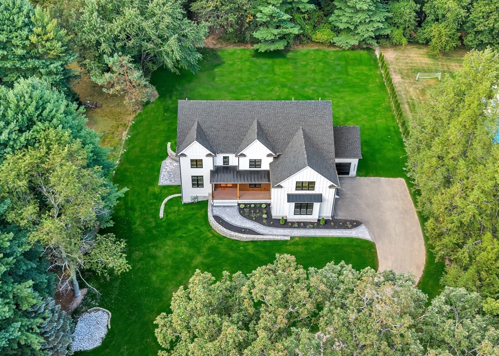 Natick, Massachusetts 01760, United States, 6 Bedrooms Bedrooms, ,6 BathroomsBathrooms,Residential,Pending,204691