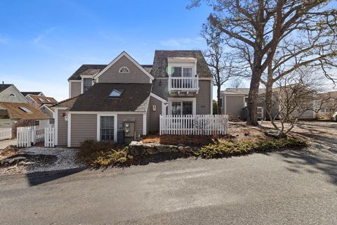 Photo of 4 Hyannis Point Rd #4, Mashpee, MA 02649 (MLS # 73494410)