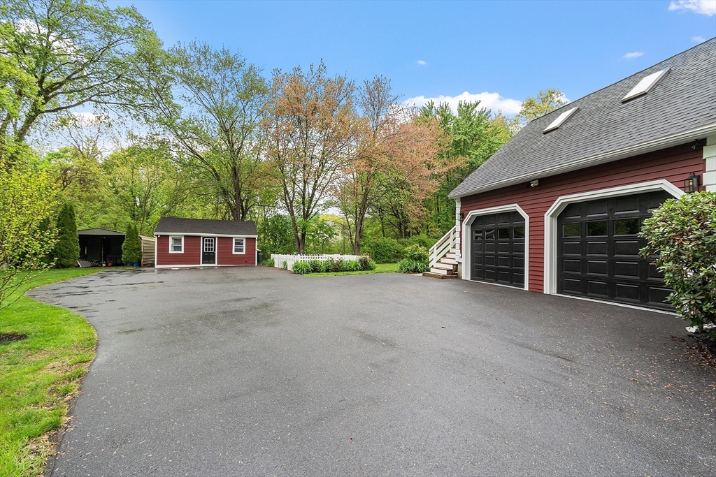 48 Cooney Rd