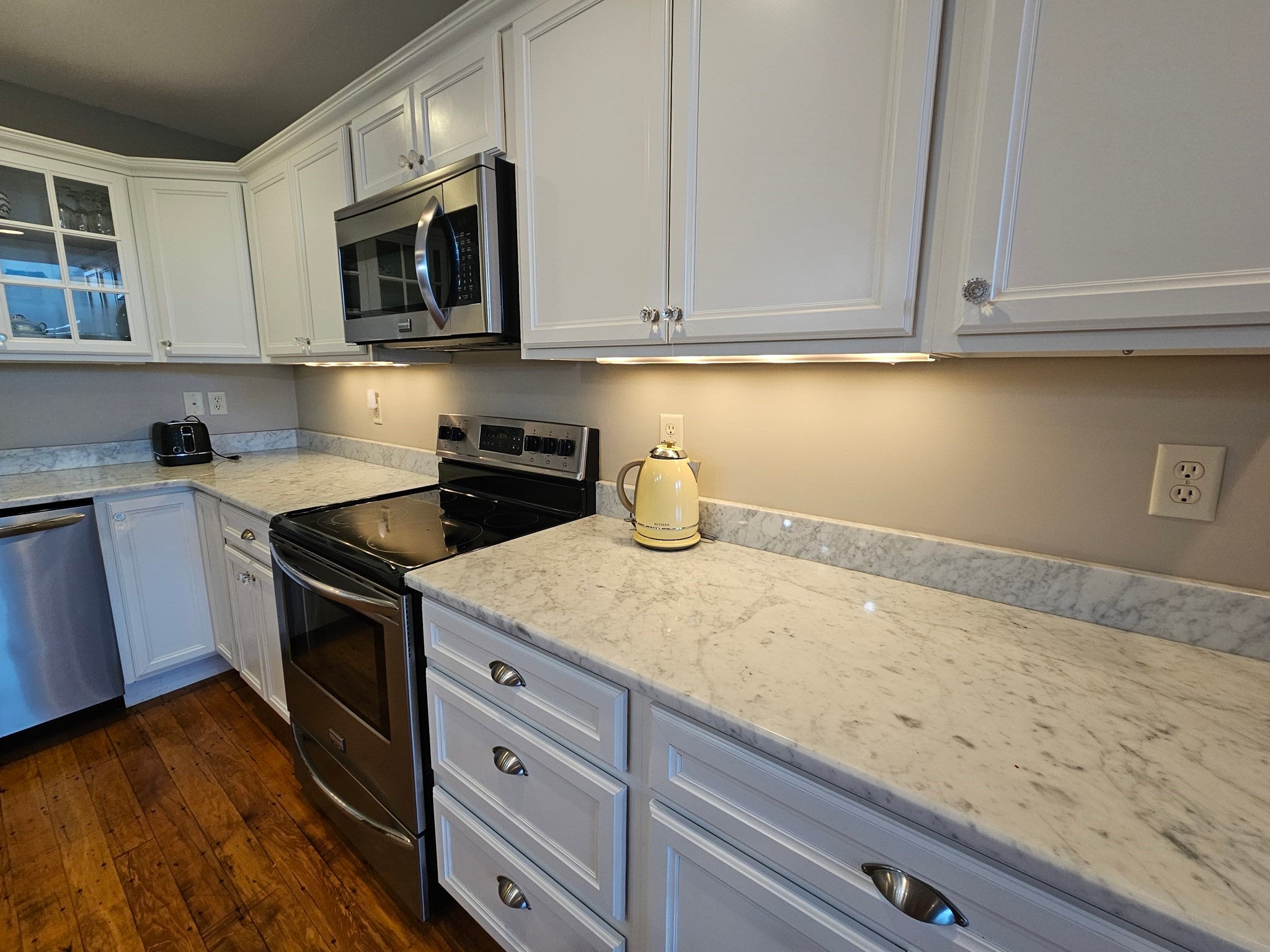 1 Tupperware Drive #329, North Smithfield, RI, 1 Tupperware Drive #329, North Smithfield, RI Photo #6