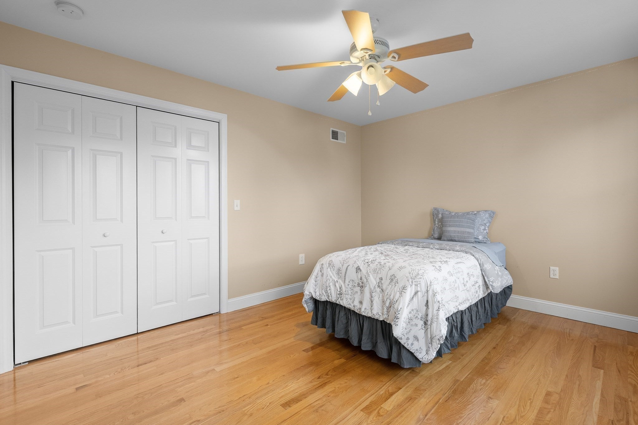 3 Joy Rd, New Bedford, MA Photo #15