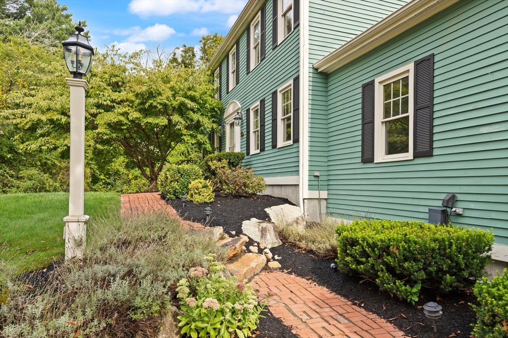 264 Bay Rd