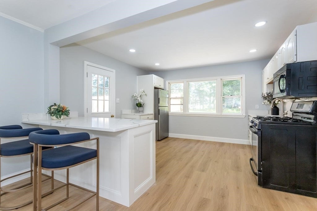 20 Rayburn Rd #1, Stoughton, MA Photo #5