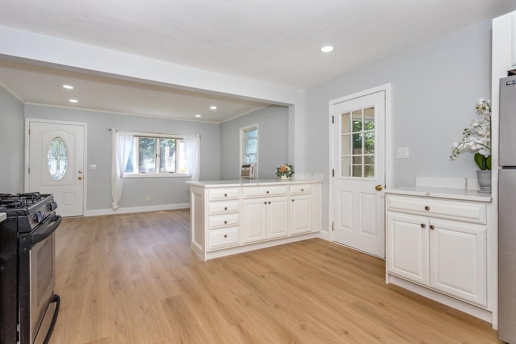 20 Rayburn Rd #1, Stoughton, MA Photo #9