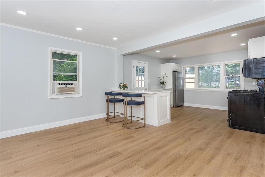 20 Rayburn Rd #1, Stoughton, MA Photo #7