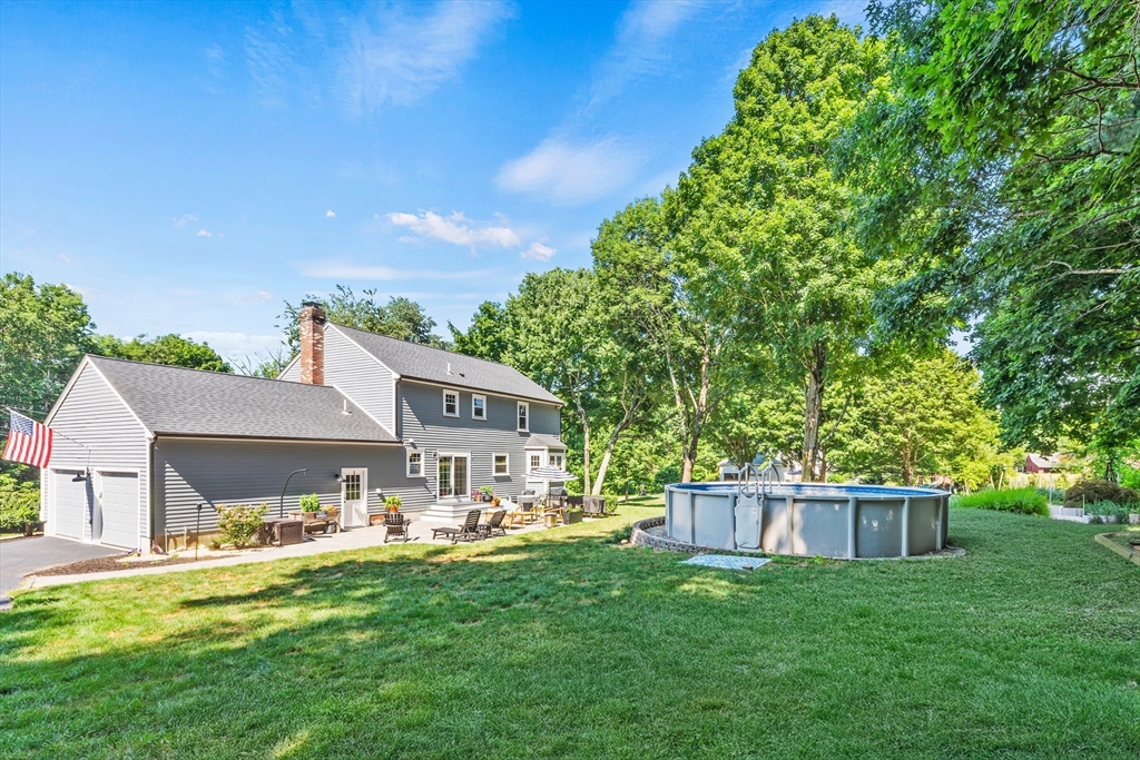 6 Lockewood Dr, Franklin, MA Photo #3