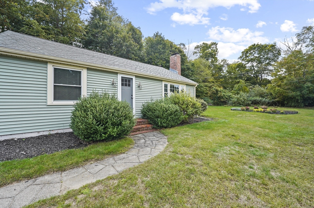 45 Spruce Ln