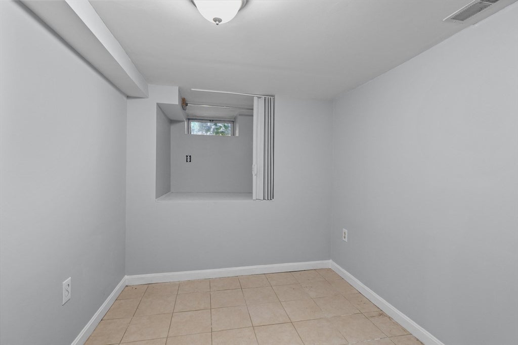 81 5th Ave, Lowell, MA, 81 5th Ave, Lowell, MA Photo #18