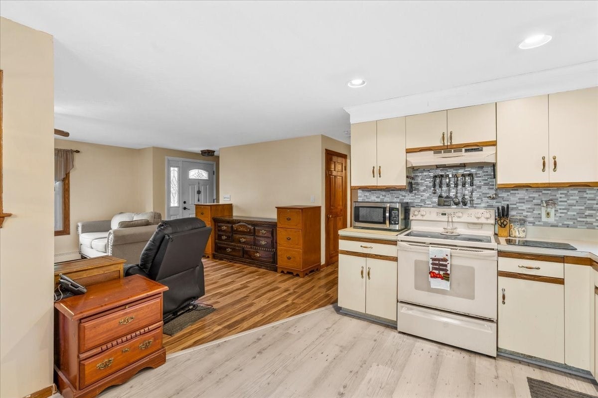 37 Donna Dr, Plymouth, MA, 37 Donna Dr, Plymouth, MA Photo #13