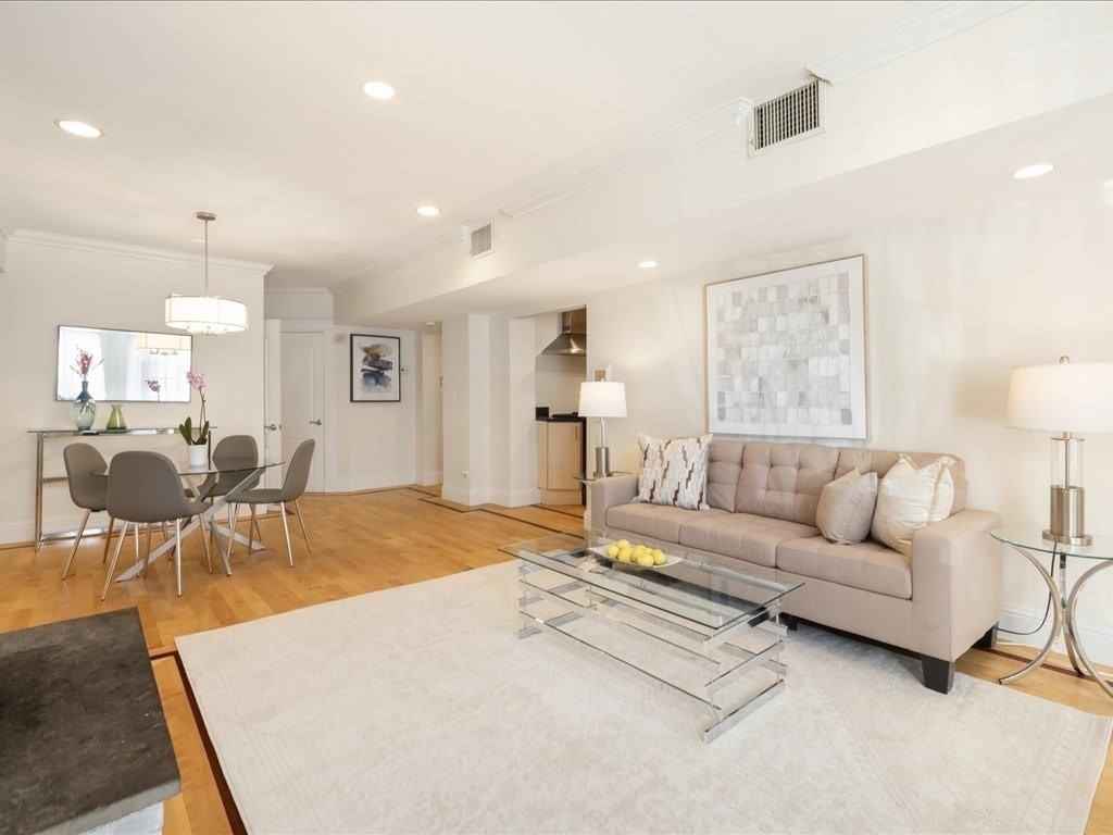 298 Marlborough 1