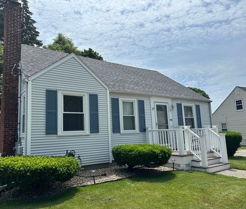 110 Holyoke St Lynn MA 01905