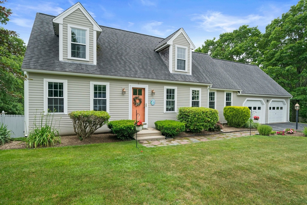 8 Joyce Dr