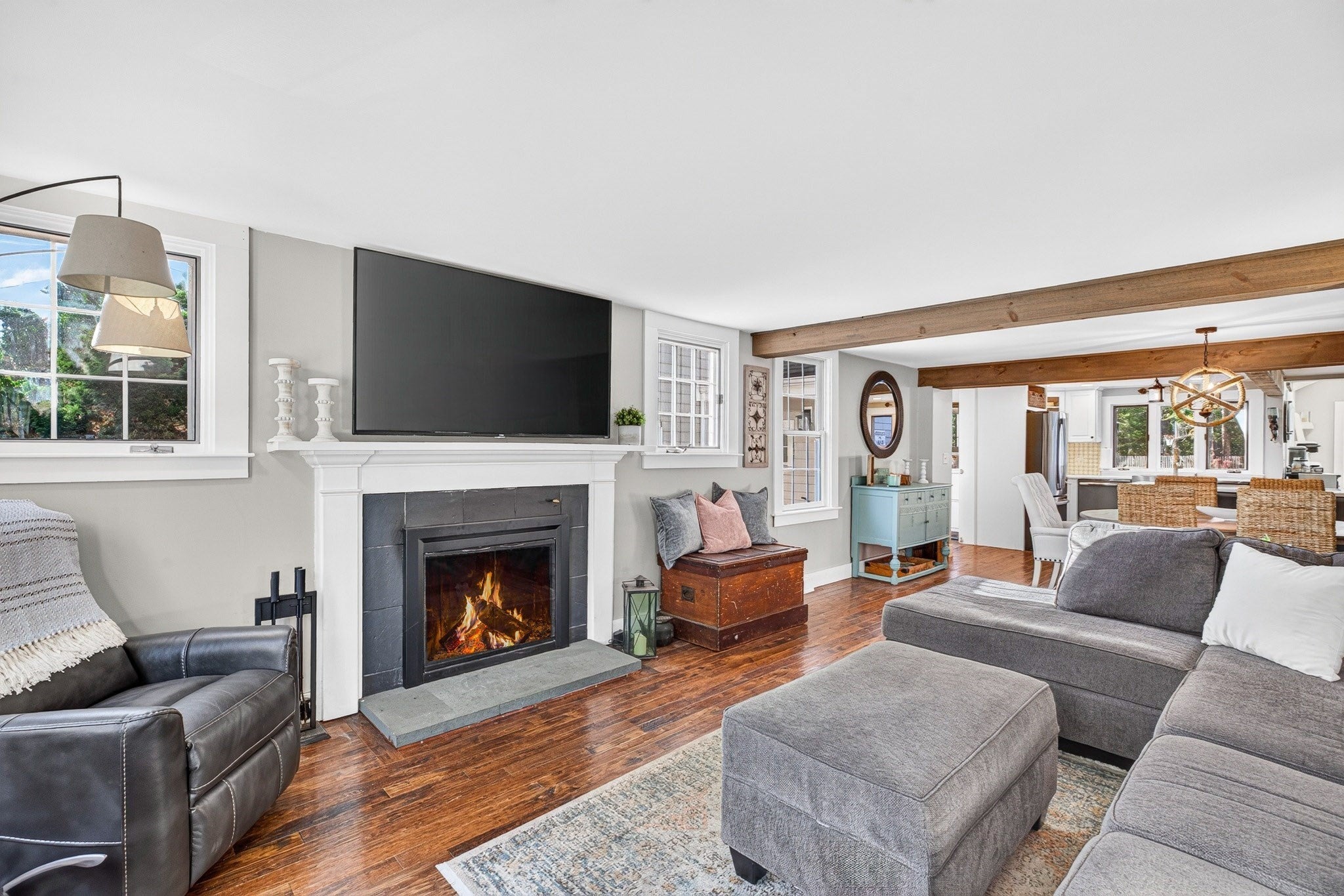128 Bayridge Ln