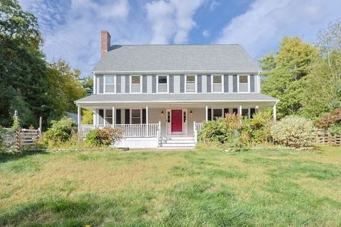 165 Wampum St Plainville MA 02762