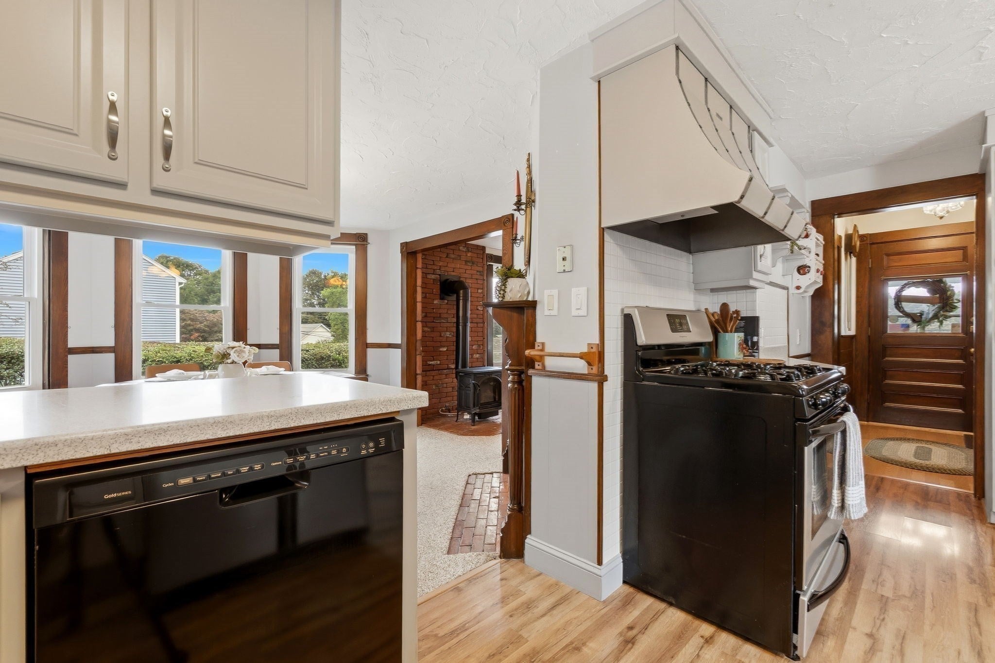 4 Longfellow St, Beverly, MA Photo #9