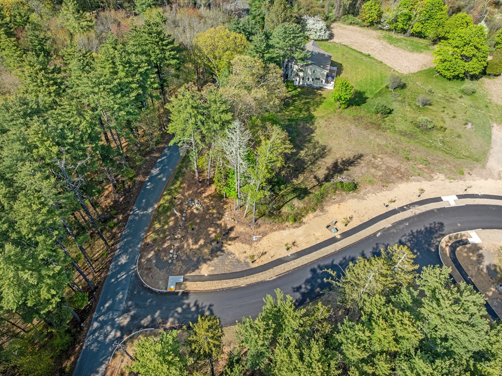 2 Pearl Way - Lot 1