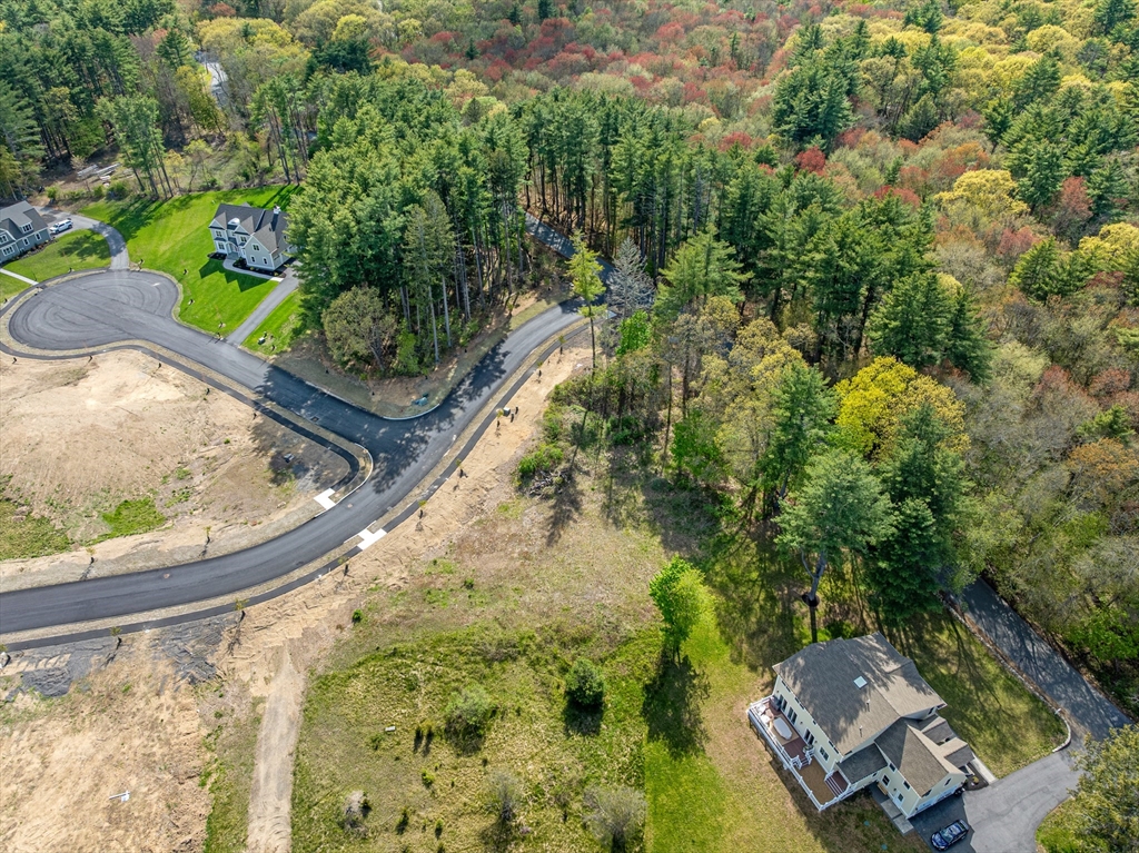 2 Pearl Way - Lot 1