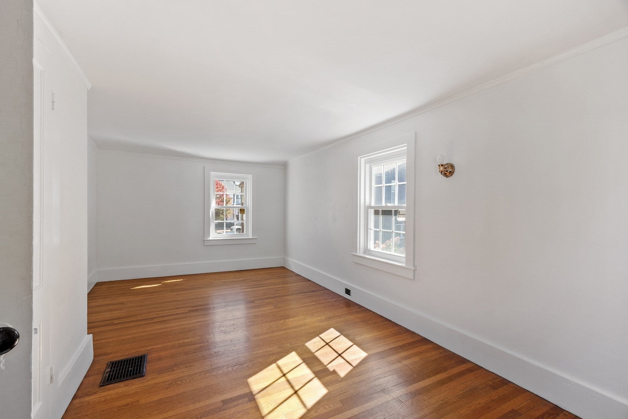 58 Temple St, Newburyport, MA Photo #20