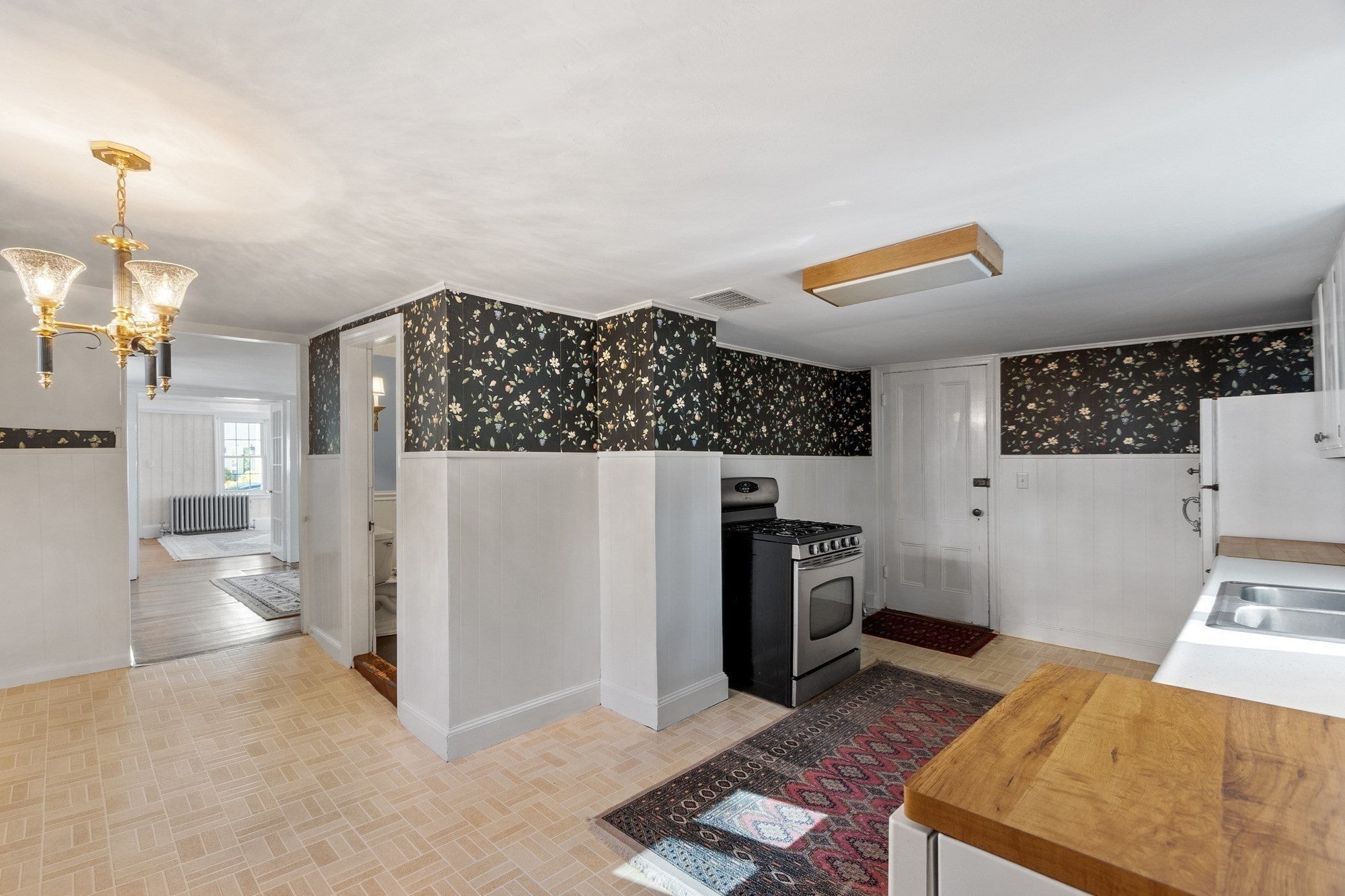 58 Temple St, Newburyport, MA Photo #15