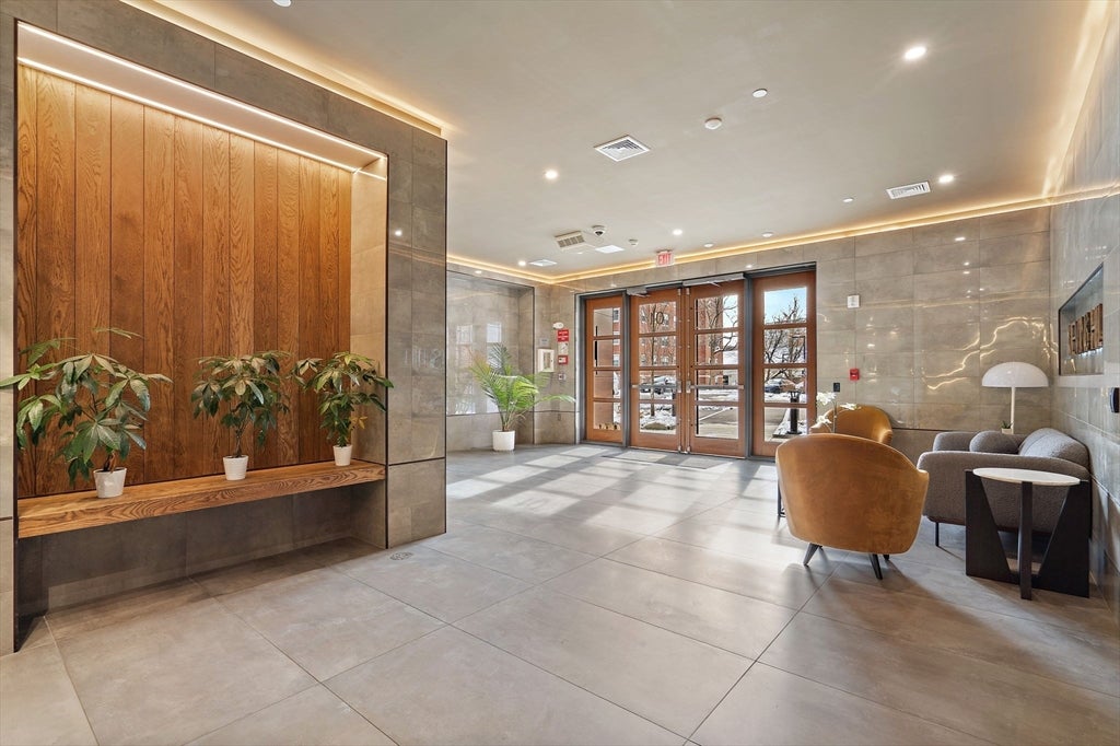 One Nevins Hill Way #303, Boston, MA Photo #14