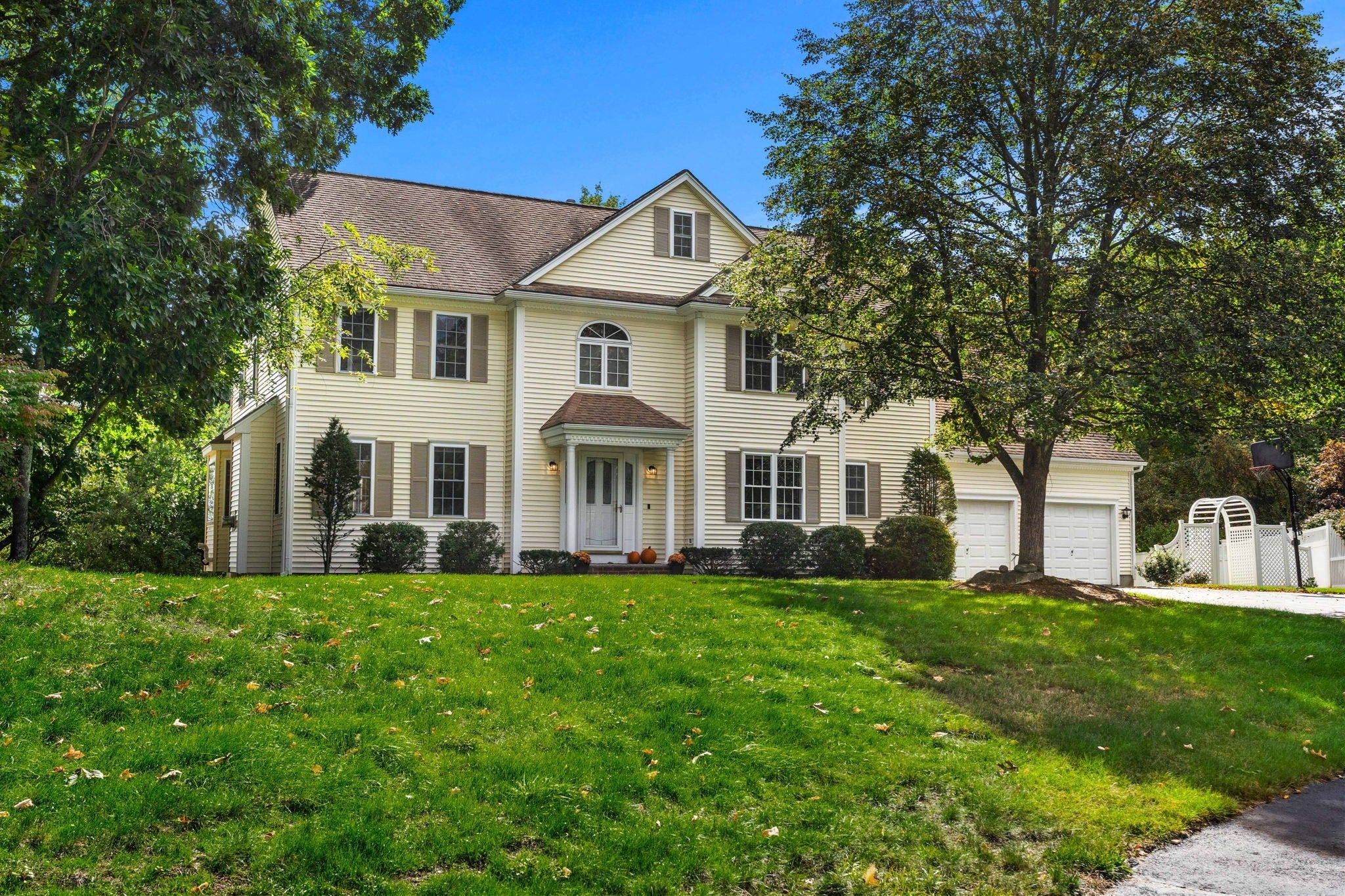 8 Jack Rabbit Ln, Westford, MA Photo #1