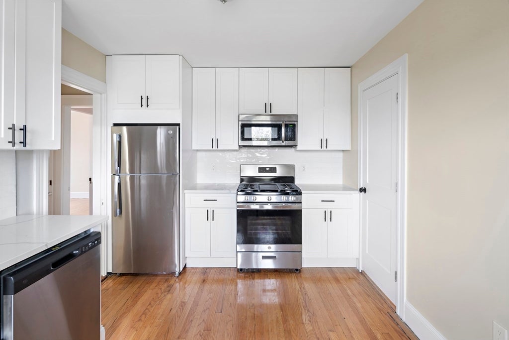 23 Thelma Rd #PH, Boston, MA Photo #4