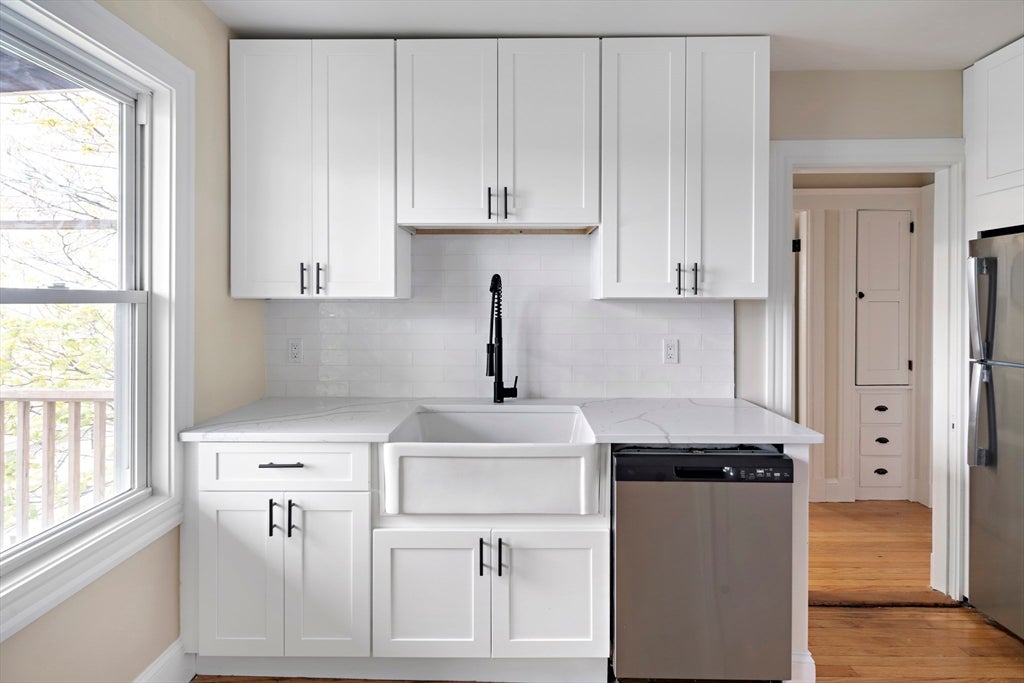 23 Thelma Rd #PH, Boston, MA Photo #5