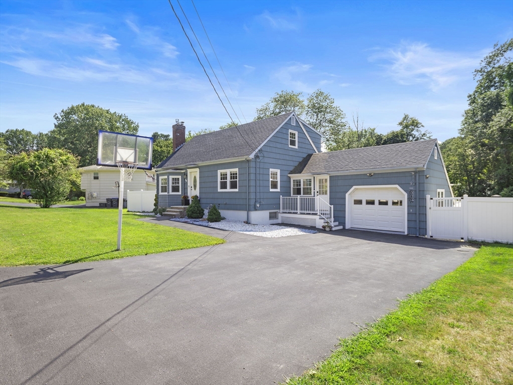 38 Butternut Ln